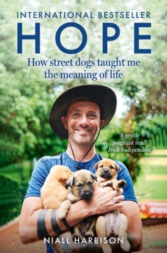 Przejdź do produktu HOPE. HOW STREET DOGS TAUGHT ME THE MEANING OF...