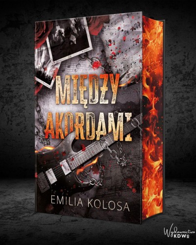 Przejdź do produktu MIĘDZY AKORDAMI (ILUSTROWANE BRZEGI)