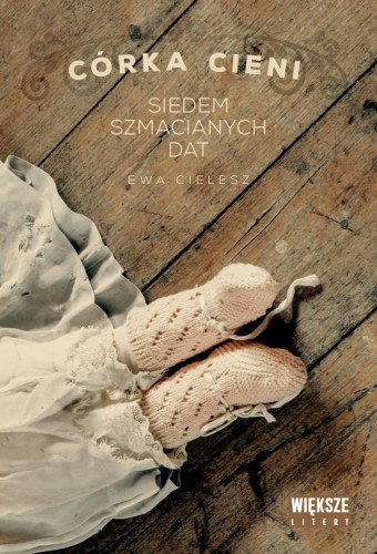 Przejdź do produktu SIEDEM SZMACIANYCH DAT. CÓRKA CIENI. TOM 1....